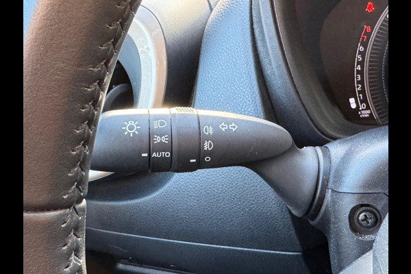 Toyota Aygo X 1.0 VVT-i Automaat Pulse Bi-Tone | Trekhaak, Lichtmetalen velgen, Privacy glass, Parkeercamera, Apple CarPlay/Android auto Toyota Aygo X 1.0 VVT-i Automaat Pulse Bi-Tone | Trekhaak, Lichtmetalen velgen, Privacy glass, Parkeercamera, Apple CarPlay/Android auto