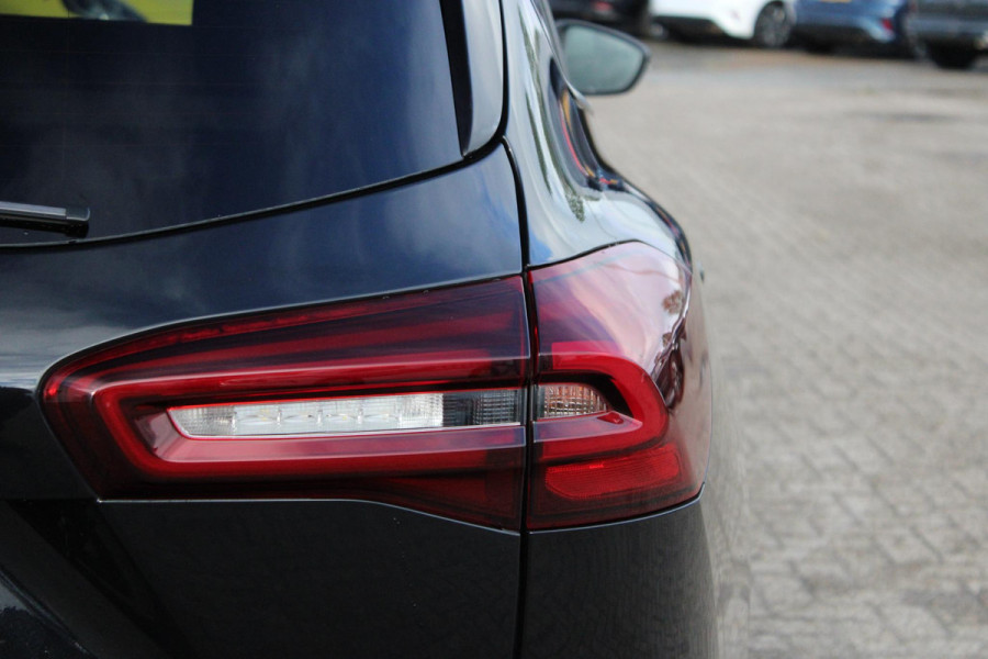 Ford FOCUS Wagon 1.0 EcoBoost Hybrid ST Line | Adaptive cruise control | Winter Pack | All season banden