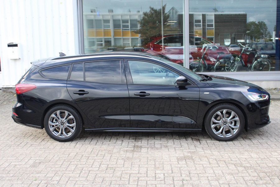 Ford FOCUS Wagon 1.0 EcoBoost Hybrid ST Line | Adaptive cruise control | Winter Pack | All season banden