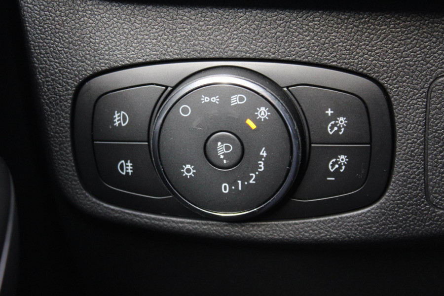 Ford FOCUS Wagon 1.0 EcoBoost Hybrid ST Line | Adaptive cruise control | Winter Pack | All season banden