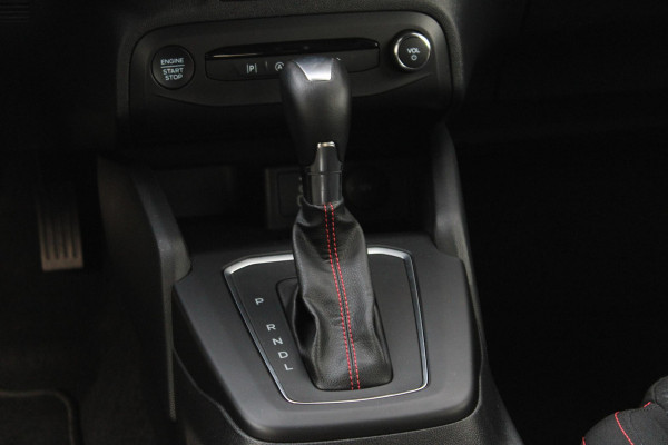Ford FOCUS Wagon 1.0 EcoBoost Hybrid ST Line | Adaptive cruise control | Winter Pack | All season banden