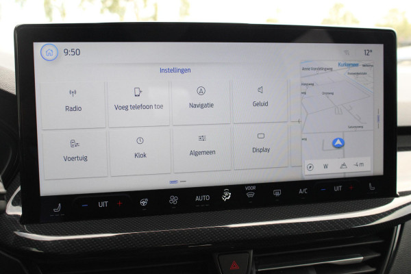 Ford FOCUS Wagon 1.0 EcoBoost Hybrid ST Line | Adaptive cruise control | Winter Pack | All season banden