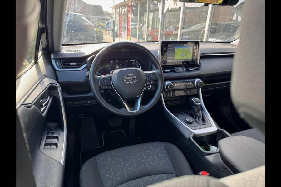 Toyota RAV4 2.5 Hybrid 222pk AWD Dynamic | Navigatie, Stoel + Stuurverwarming, 18 inch, Apple CarPlay/Android Auto, 1.650KG Trekgewicht