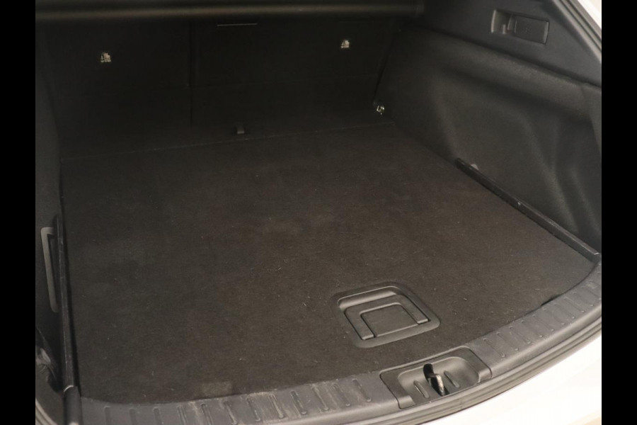 Toyota Corolla 1.8 Hybrid Business Intro | Stoel & stuurverwarming | Camera | Adaptive cruise | Full LED | Keyless | Climate control