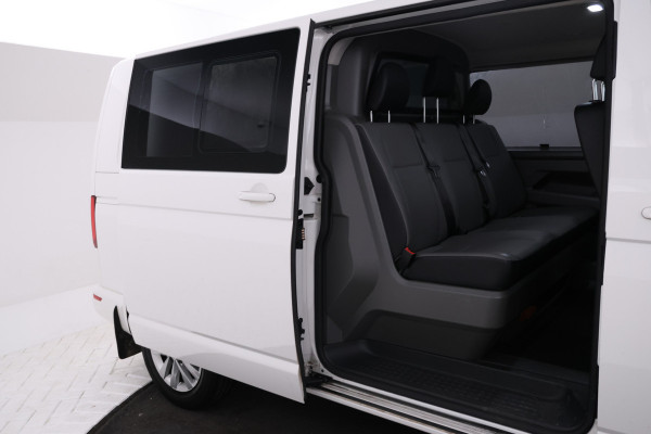 Volkswagen Transporter 2.0 TDI L1H1 26 Volleder, Dubbel cabine, Navigatie