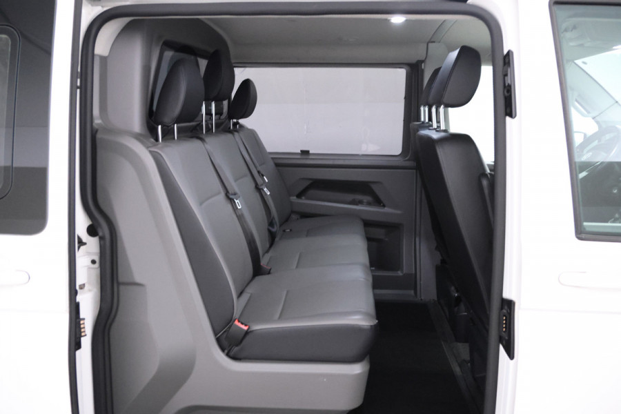 Volkswagen Transporter 2.0 TDI L1H1 26 Volleder, Dubbel cabine, Navigatie