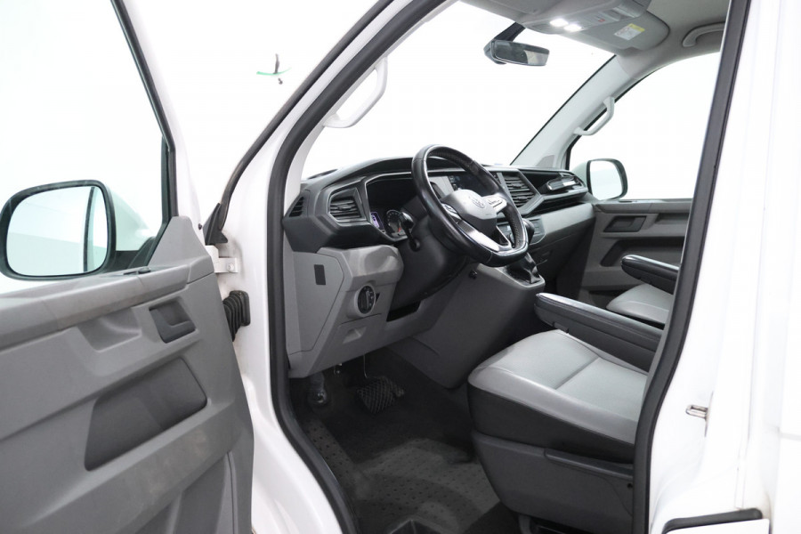 Volkswagen Transporter 2.0 TDI L1H1 26 Volleder, Dubbel cabine, Navigatie