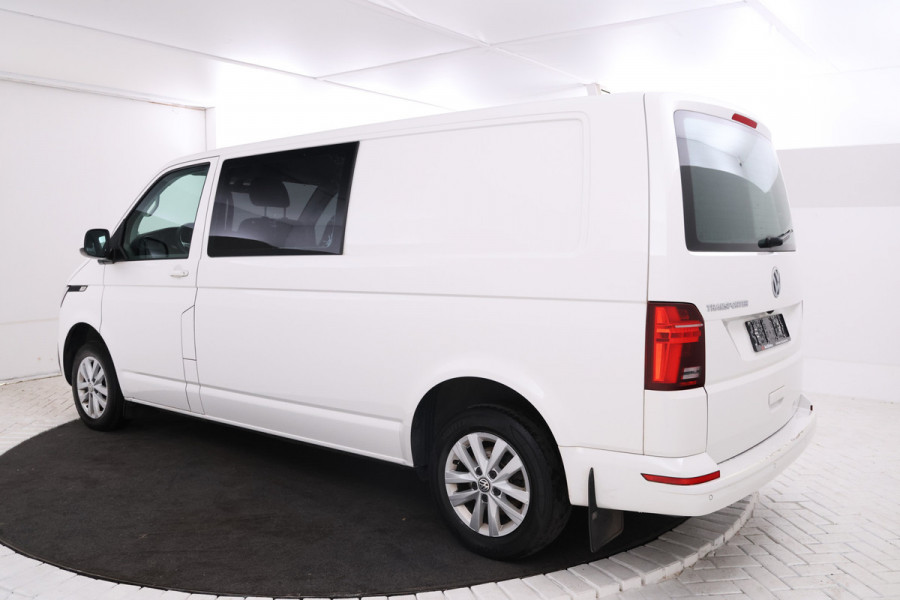 Volkswagen Transporter 2.0 TDI L1H1 26 Volleder, Dubbel cabine, Navigatie