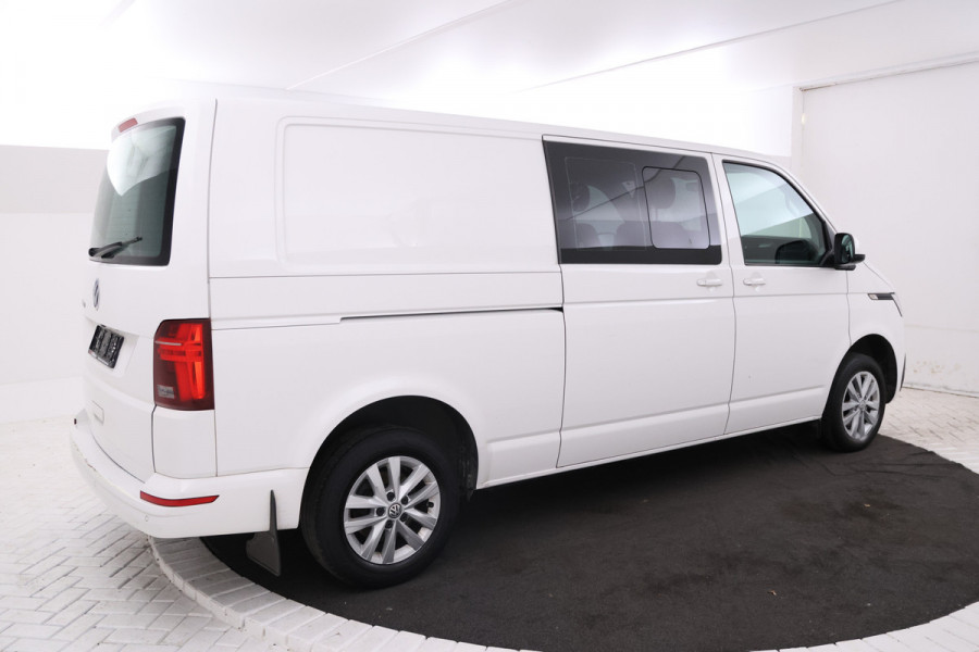 Volkswagen Transporter 2.0 TDI L1H1 26 Volleder, Dubbel cabine, Navigatie