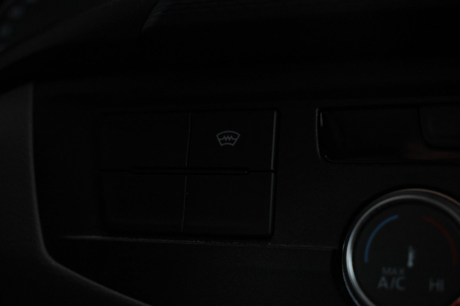 Volkswagen Transporter 2.0 TDI L1H1 26 Volleder, Dubbel cabine, Navigatie
