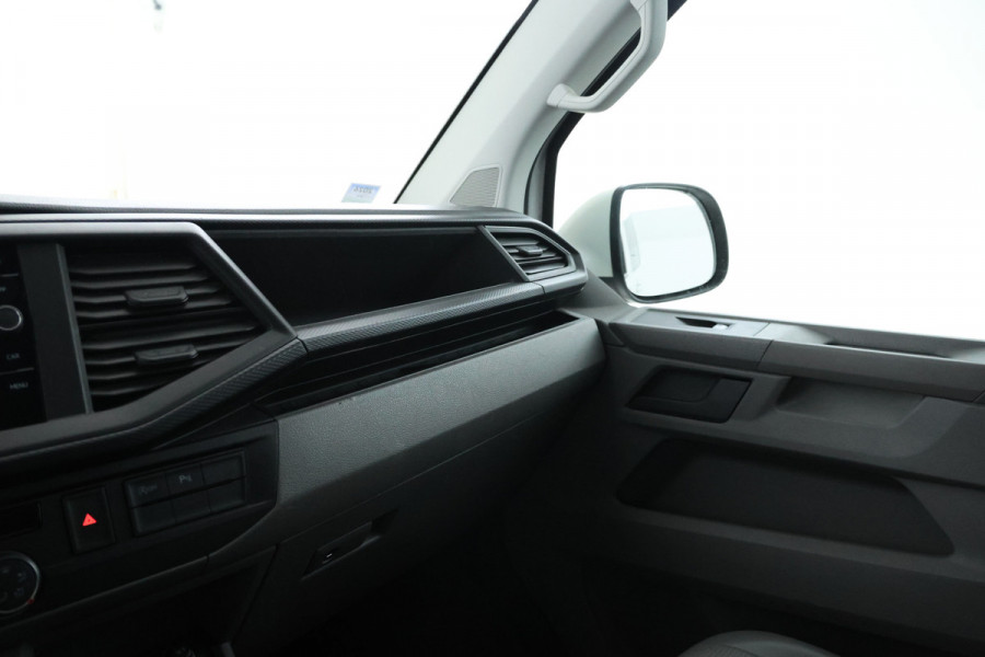 Volkswagen Transporter 2.0 TDI L1H1 26 Volleder, Dubbel cabine, Navigatie