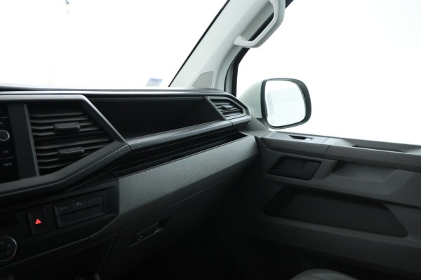 Volkswagen Transporter 2.0 TDI L1H1 26 Volleder, Dubbel cabine, Navigatie