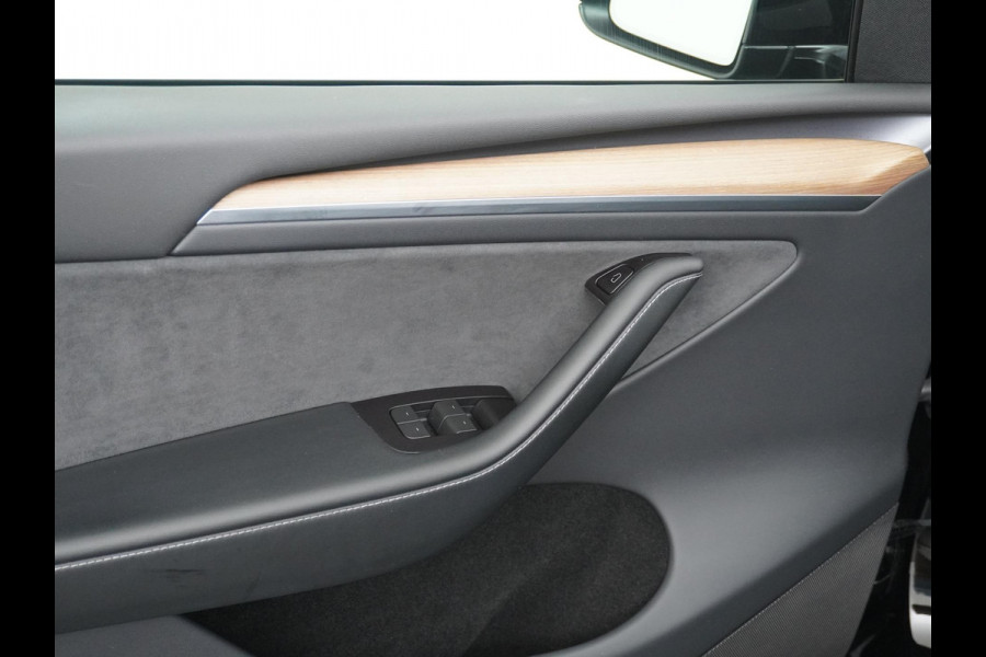 Tesla Model Y Performance AWD 75 kWh TELSA GARANTIE VOLLEDIG T/M 06-2026/80.000KM | AANDRIJFLIJN EN ACCU T/M 06-2030/192.000KM