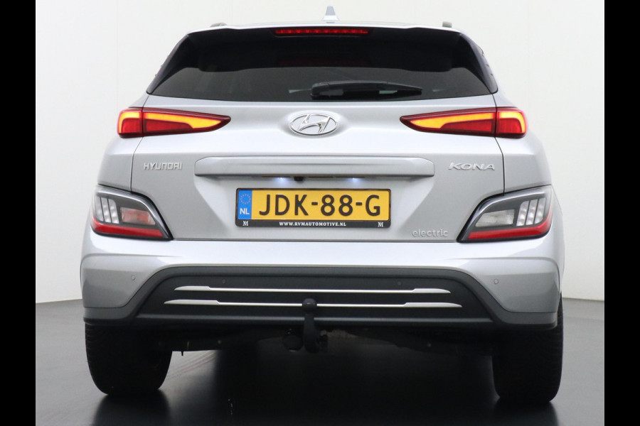 Hyundai Kona Trend VAN: 25.900,- VOOR: 23.330,- UW HERFSTVOORDEEL: 2.570,- 3 FASE LADEN! 64kwh NAVI by Applecarplay/Android auto | rijklaarprijs incl. 12mnd Bovag garantie.