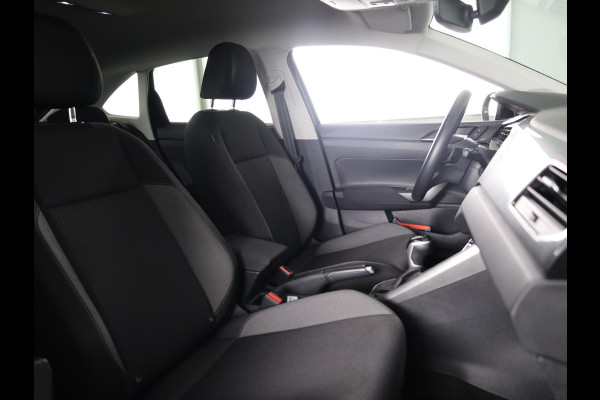 Volkswagen Taigo 1.0 TSI Life 110 pk Automaat (DSG) | Verlengde garantie | Navigatie | Parkeersensoren | Achteruitrijcamera | Keyless | Stoelverwarming |