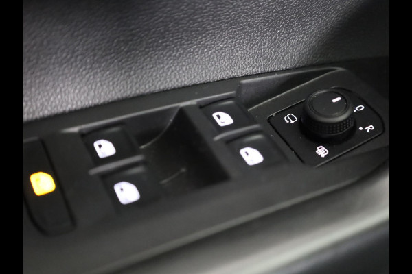 Volkswagen Taigo 1.0 TSI Life 110 pk Automaat (DSG) | Verlengde garantie | Navigatie | Parkeersensoren | Achteruitrijcamera | Keyless | Stoelverwarming |