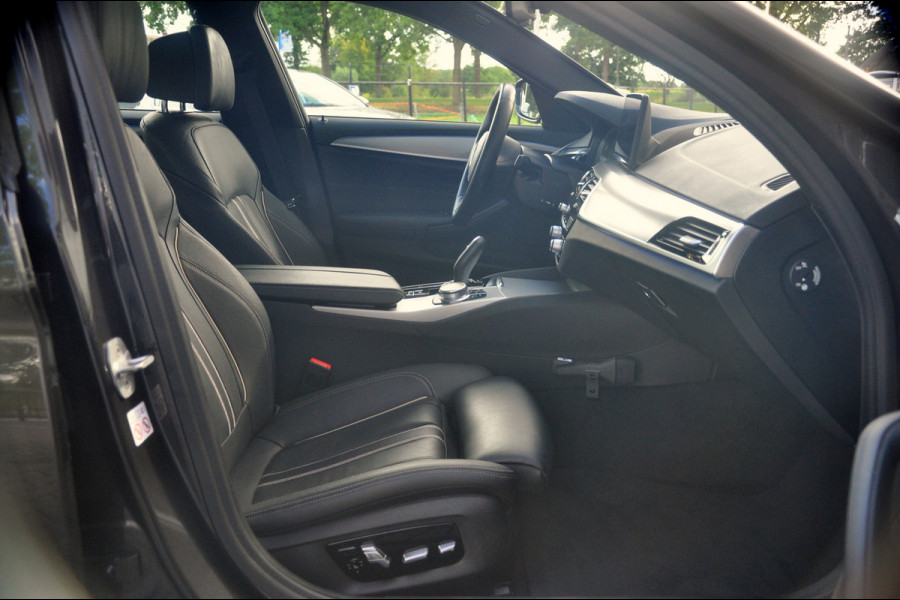 BMW 5 Serie Touring 518d High Executive Edition Automaat | M-Sport | Panoramadak | Comfortstoelen