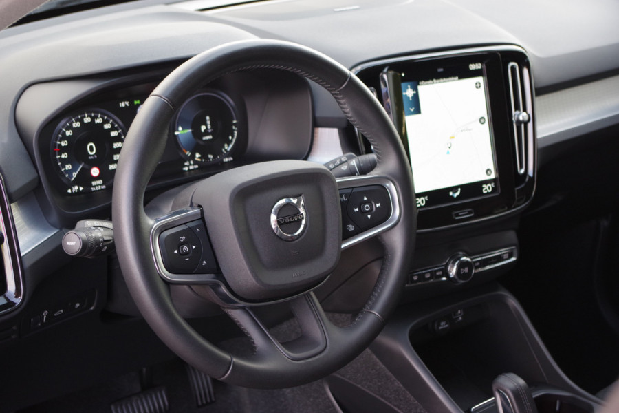 Volvo XC40 1.5 T5 Recharge Inscription Expression 263 PK PHEV, Harman/Kardon Sound, Keyless, LED, Carplay