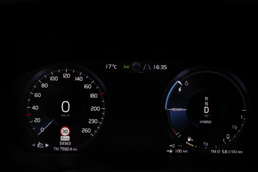 Volvo XC40 1.5 T5 Recharge Inscription Expression 263 PK PHEV, Harman/Kardon Sound, Keyless, LED, Carplay
