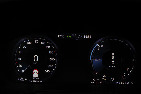 Volvo XC40 1.5 T5 Recharge Inscription Expression 263 PK PHEV, Harman/Kardon Sound, Keyless, LED, Carplay