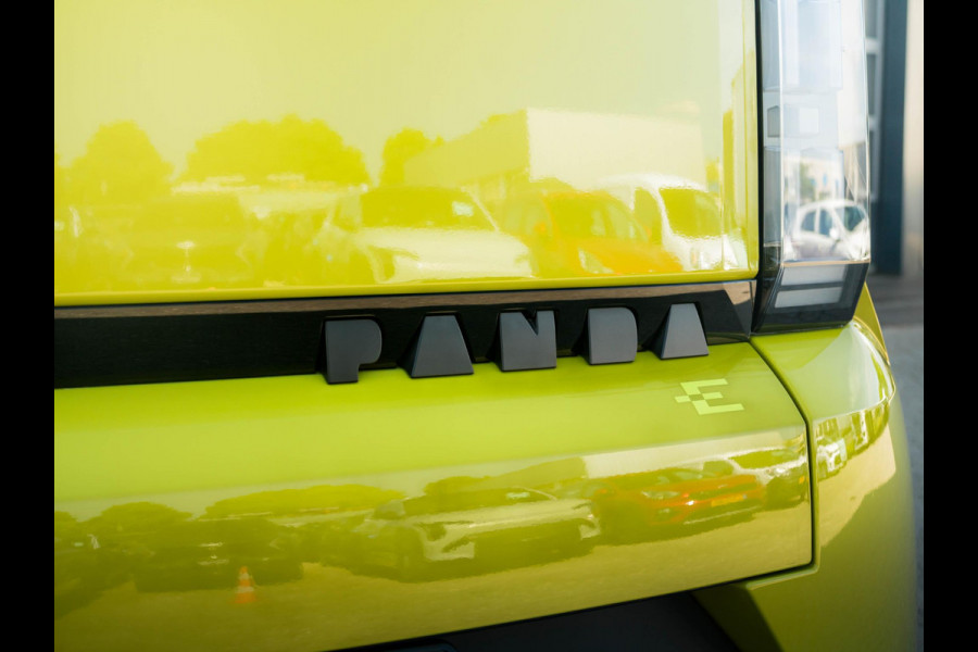 Fiat Grande Panda La Prima 11 kW 44 kWh | Direct beschikbaar !