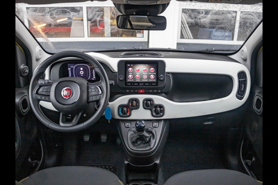 Fiat Panda Hybrid Pandina | Airco | Cruise | Priv Glass | Dakrails | 15" | PDC | Apple Carply | Bicolore
