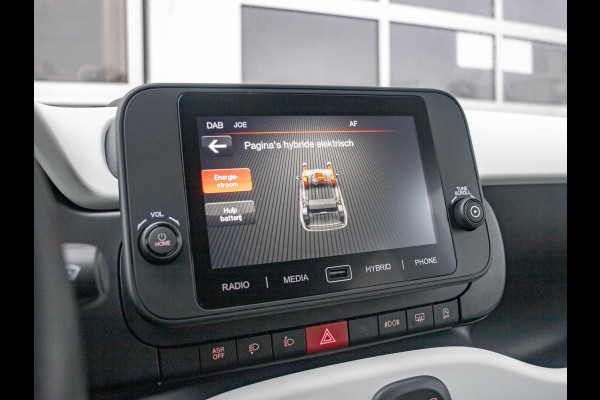 Fiat Panda Hybrid Pandina | Airco | Cruise | Priv Glass | Dakrails | 15" | PDC | Apple Carply | Bicolore