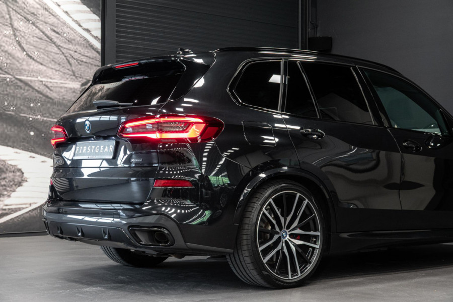 BMW X5 xDrive45e High Executive *M-Sport / Luchtvering / Panorama / HUD / Laserverlichting / Keyless / Comfort-Stoelen*