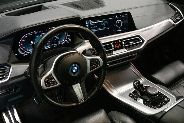BMW X5 xDrive45e High Executive *M-Sport / Luchtvering / Panorama / HUD / Laserverlichting / Keyless / Comfort-Stoelen*