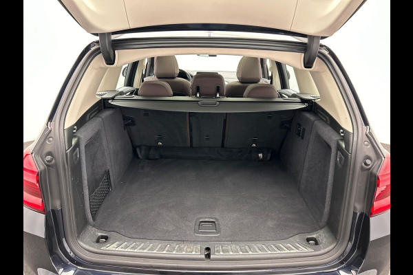 BMW iX3 Executive 80 kWh Trekhaak Pano/dak Leder Apple/Carplay