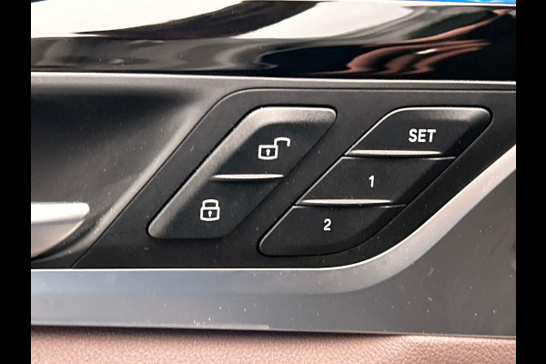 BMW iX3 Executive 80 kWh Trekhaak Pano/dak Leder Apple/Carplay