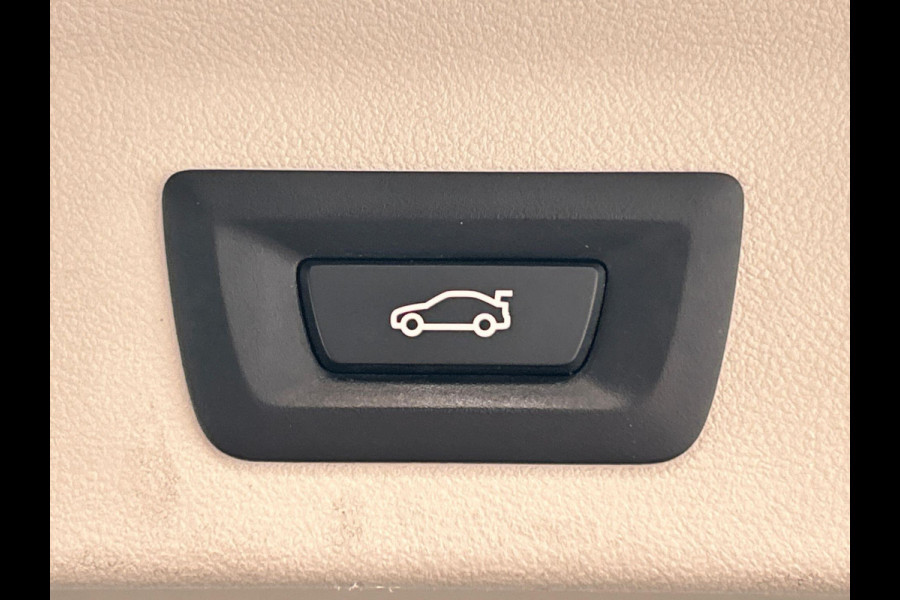 BMW iX3 Executive 80 kWh Trekhaak Pano/dak Leder Apple/Carplay