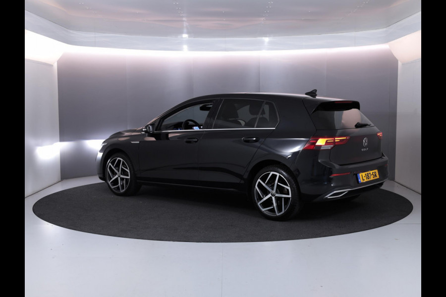 Volkswagen Golf 1.5 TSI Style "8" 130pk 6bak| pano.dak| Navi| 18' LM-velgen|