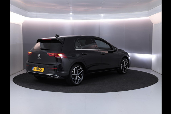 Volkswagen Golf 1.5 TSI Style "8" 130pk 6bak| pano.dak| Navi| 18' LM-velgen|