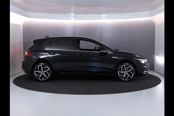 Volkswagen Golf 1.5 TSI Style "8" 130pk 6bak| pano.dak| Navi| 18' LM-velgen|