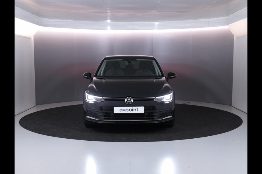 Volkswagen Golf 1.5 TSI Style "8" 130pk 6bak| pano.dak| Navi| 18' LM-velgen|