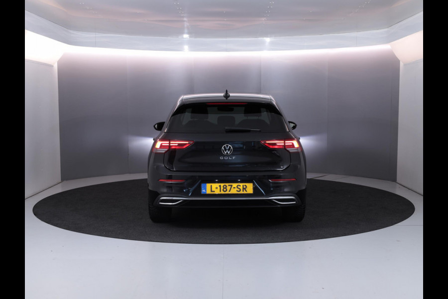 Volkswagen Golf 1.5 TSI Style "8" 130pk 6bak| pano.dak| Navi| 18' LM-velgen|