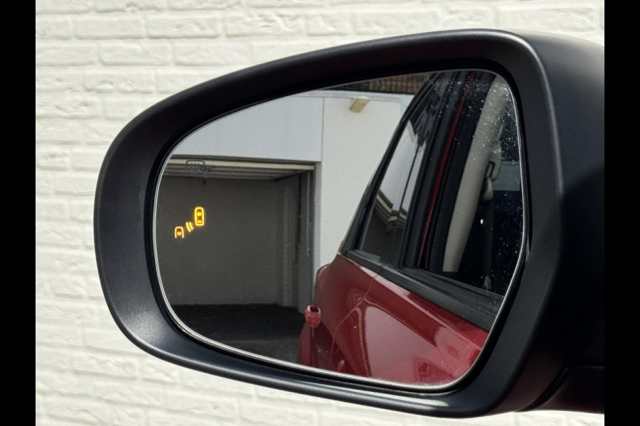 Suzuki Vitara 1.4 Boosterjet Style Smart Hybrid AllGrip Adaptive cruise Climate control Panoramadak Apple / Android Navigatie