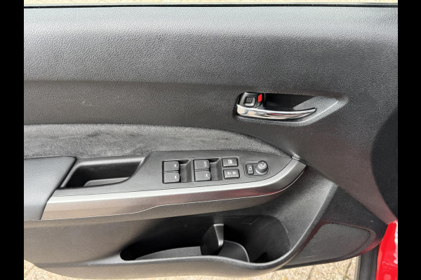 Suzuki Vitara 1.4 Boosterjet Style Smart Hybrid AllGrip Adaptive cruise Climate control Panoramadak Apple / Android Navigatie