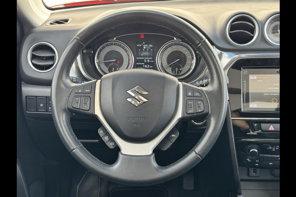 Suzuki Vitara 1.4 Boosterjet Style Smart Hybrid AllGrip Adaptive cruise Climate control Panoramadak Apple / Android Navigatie