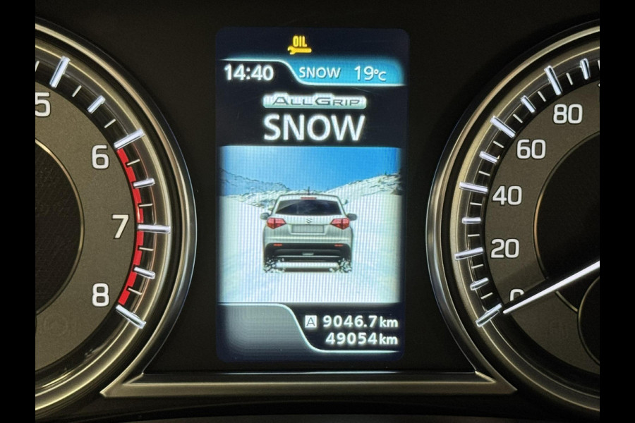 Suzuki Vitara 1.4 Boosterjet Style Smart Hybrid AllGrip Adaptive cruise Climate control Panoramadak Apple / Android Navigatie