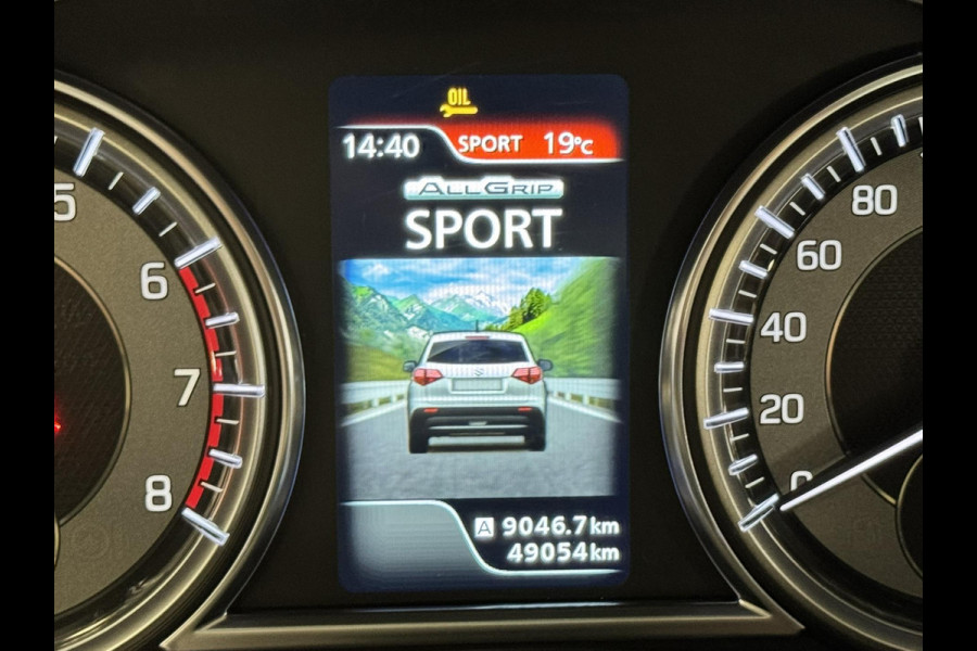 Suzuki Vitara 1.4 Boosterjet Style Smart Hybrid AllGrip Adaptive cruise Climate control Panoramadak Apple / Android Navigatie