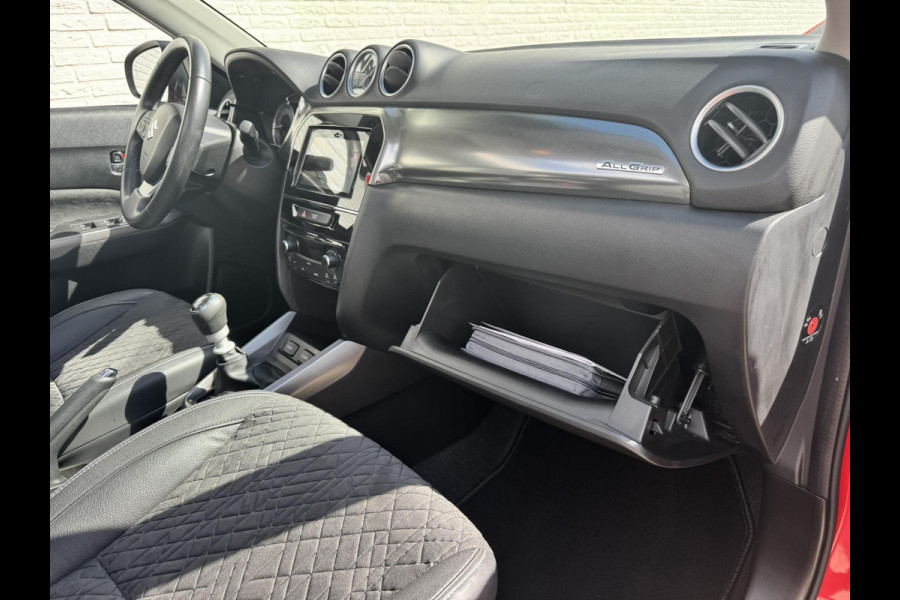 Suzuki Vitara 1.4 Boosterjet Style Smart Hybrid AllGrip Adaptive cruise Climate control Panoramadak Apple / Android Navigatie