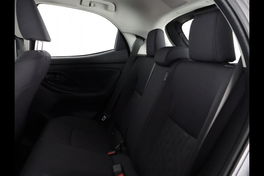 Toyota Yaris Active Mazda 2 | Apple Carplay/Android Auto | Adaptive Cruise Control | Stoelverwarming Toyota Yaris Active Mazda 2 | Apple Carplay/Android Auto | Adaptive Cruise Control | Stoelverwarming