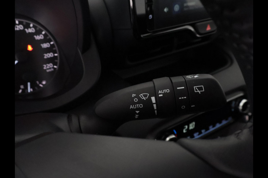 Toyota Yaris Active Mazda 2 | Apple Carplay/Android Auto | Adaptive Cruise Control | Stoelverwarming Toyota Yaris Active Mazda 2 | Apple Carplay/Android Auto | Adaptive Cruise Control | Stoelverwarming