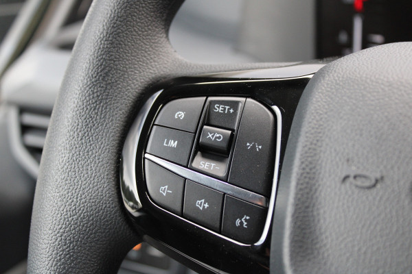 Ford Transit Custom 320 2.0 TDCI L2H1 Trend 136pk - Carplay - Android - LED koplampen - Stoelverwarming - 70l tank - Rijklaar