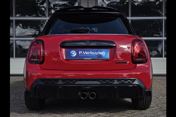 MINI Mini 2.0 Cooper S John Cooper Works | ADAPTIVE CRUISE | HEAD UP | KEYLESS | CAMERA | ADAPTIEF ONDERSTEL |