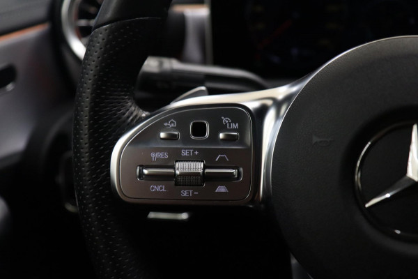 Mercedes-Benz CLA-Klasse AMG 35 4MATIC Premium Plus / PANO/CARPLAY/HK/360CAM/VOL