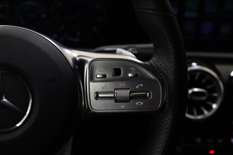 Mercedes-Benz CLA-Klasse AMG 35 4MATIC Premium Plus / PANO/CARPLAY/HK/360CAM/VOL