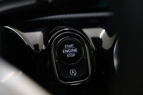 Mercedes-Benz CLA-Klasse AMG 35 4MATIC Premium Plus / PANO/CARPLAY/HK/360CAM/VOL